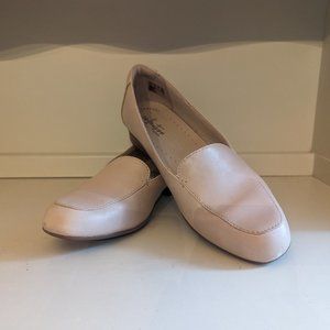 Clarks, Juliet Lora Loafer - Nude
